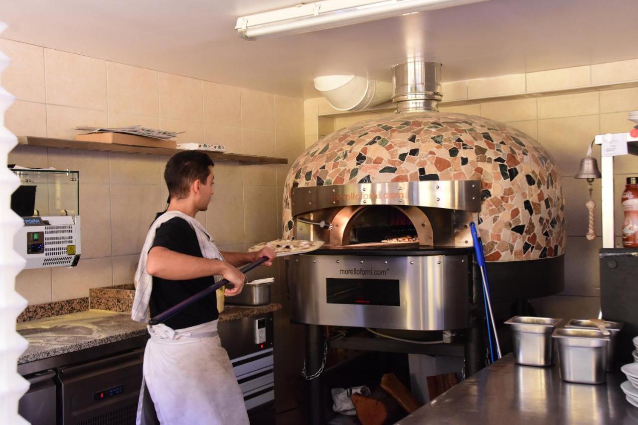 Camping Le Mediterranee Hyères Kültér fotó